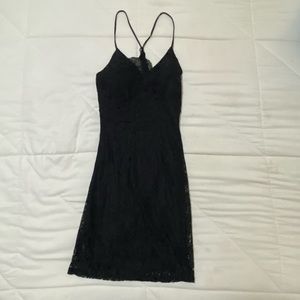 backless lace dress